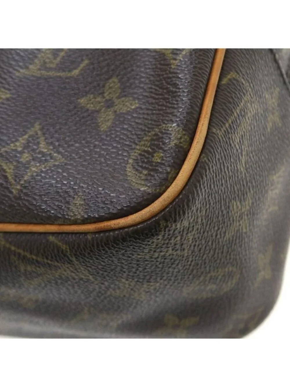 Louis Vuitton Monogram Cite MM Wallet